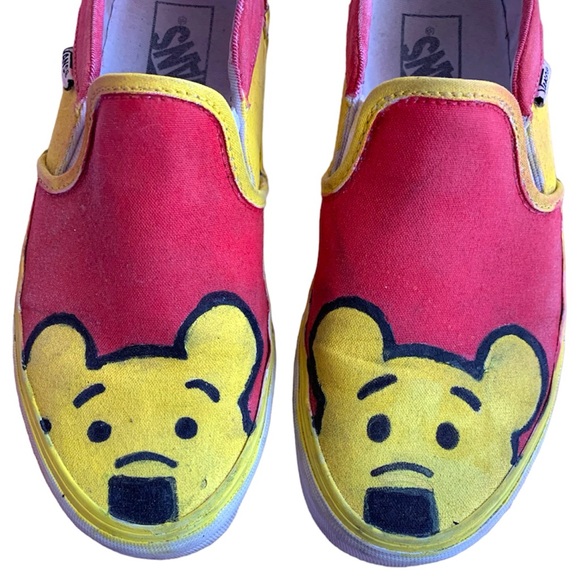 Custom Slip On Vans Womens Size 8 Winnie the Pooh Hand Painted - Picture 4 of 10